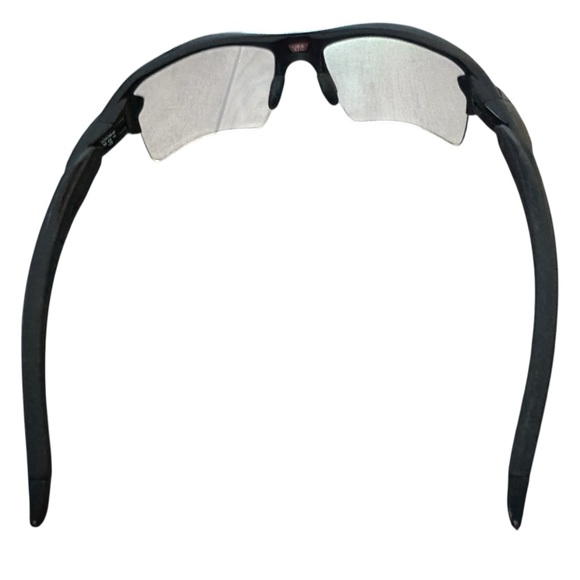 Oakley Transitions- Black Frame with Case and extra set of lenses - Picture 3 of 7